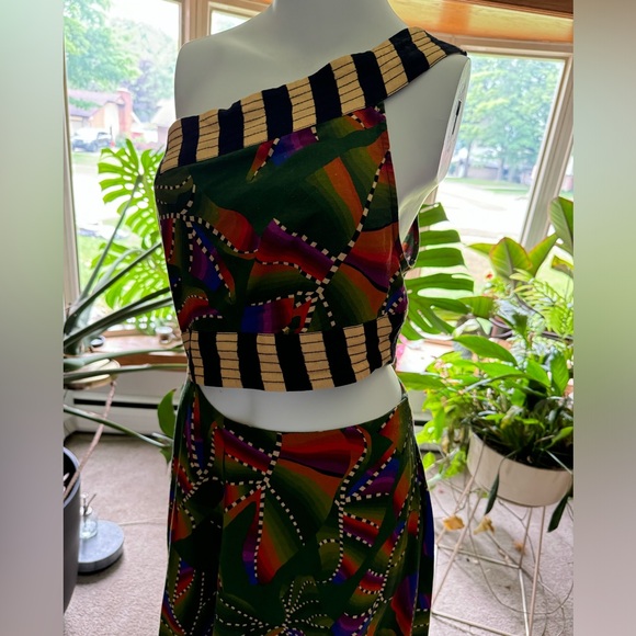 Gently Used Farm Rio Dress. Summer Time Safari Beauty - Picture 2 of 4